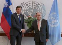 29. 3. 2019, New York – Predsednik Pahor se je sestal z generalnim sekretarjem OZN Guterresom in z njim otvoril razstavo ob 20. obletnici delovanja ITF (Uprs)